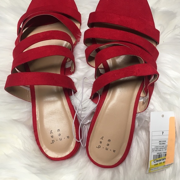 Red sandals - Picture 7 of 8
